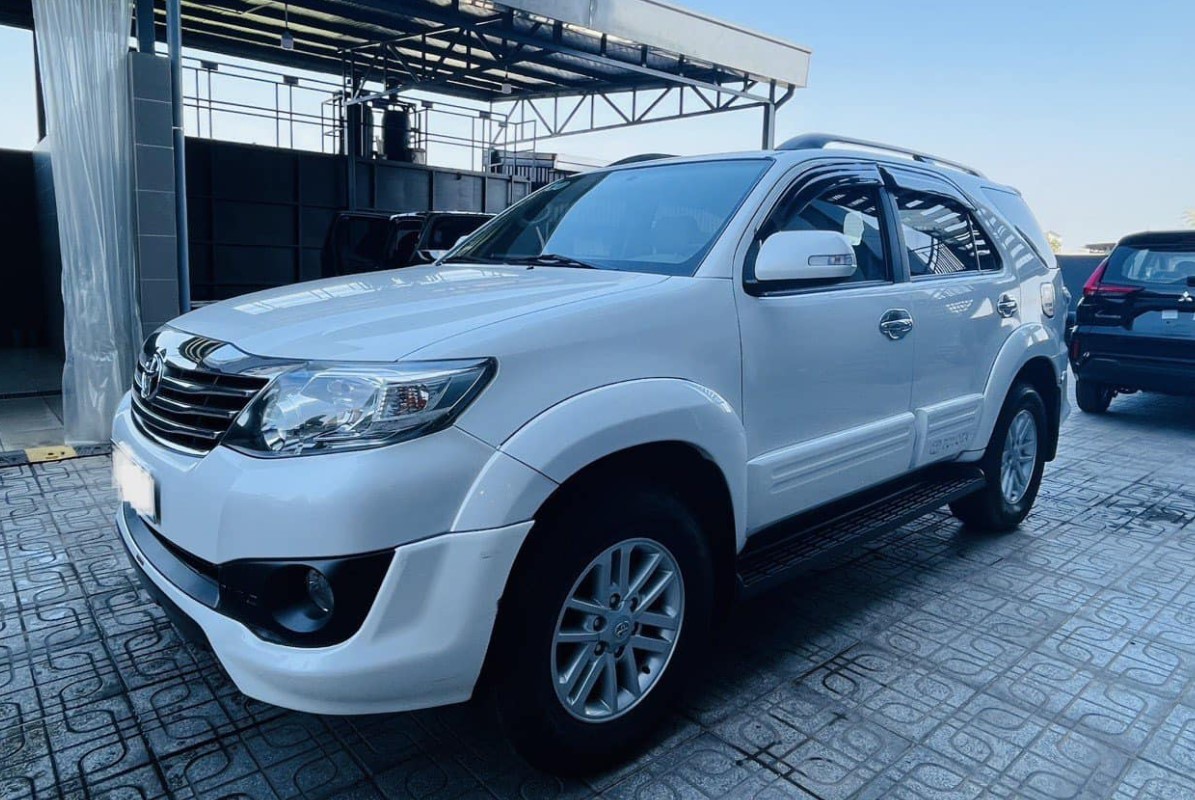 Người mệnh kim nên mua xe màu gì